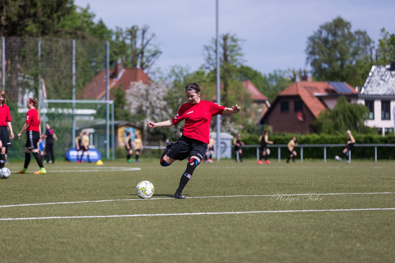 Bild 99 - B-Juniorinnen Pokalfinale SV Henstedt Ulzburg - SG Holstein Sued : 2:0